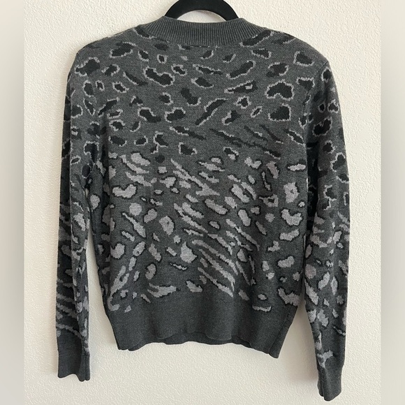 Heartloom Natalia Leopard Print Jacquard Sweater - Picture 4 of 5